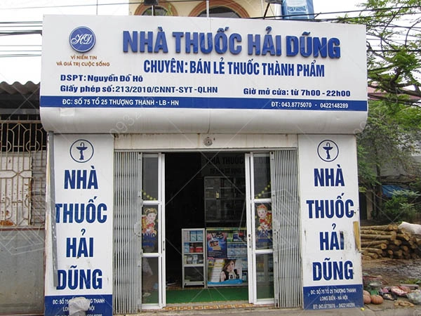 thiết kế nhà thuốc 2 mặt tiền