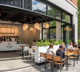 8 Sai Lầm Khi Thiết Kế Quán Vỉa Hè: 95% Chủ Quán Mắc Phải (Kèm Giải Pháp)